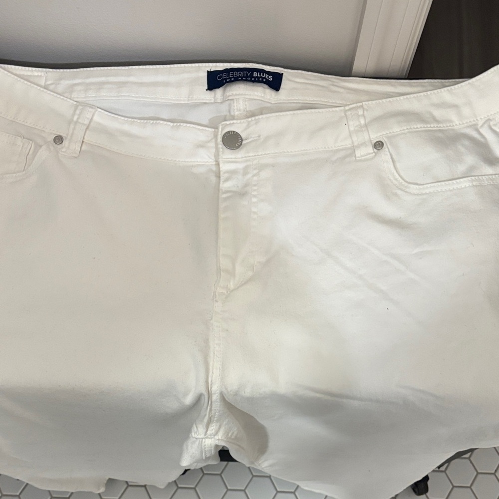 White Denim jeans ❗️SOLD❗️